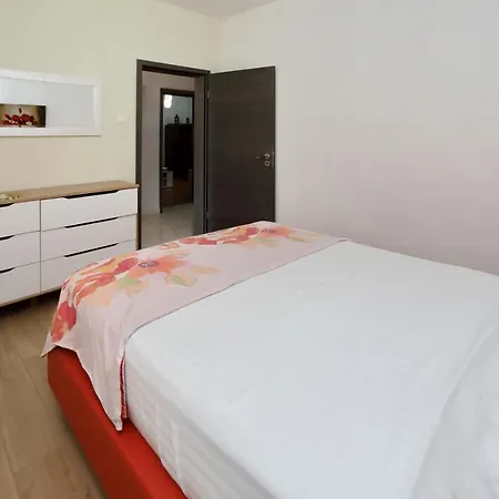 Sunny Terrace Apartment Bibinje