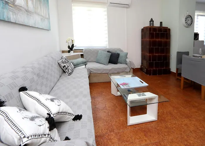 Sunny Terrace Apartman *